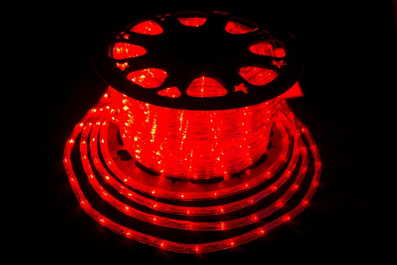 Светодиодный дюралайт трехжильный 50 метров 24LED на 1м, круглый 10,5 мм (красный) чейзинг