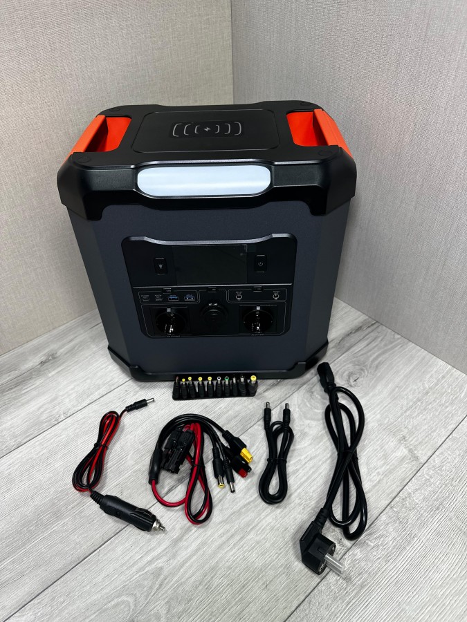 Портативная электростанция 2200w 600 000 mAh