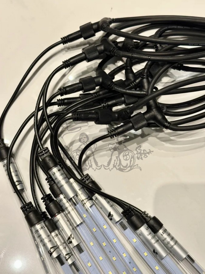 Гирлянда уличная Тающие сосульки 12V комплект 10 шт х 50 см IP68, 540 LED 10 метров белый свет с соединением