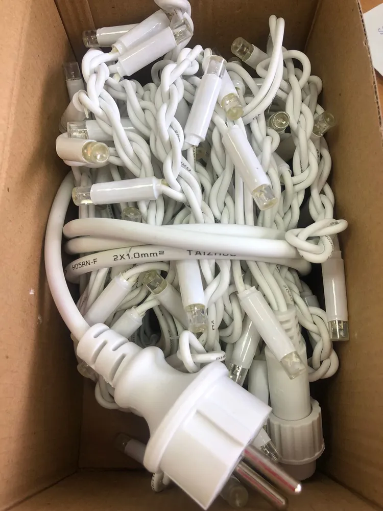 Гирлянда Бахрома уличная 3 метра IP65 120 LED мерцающая (Красная) белый провод