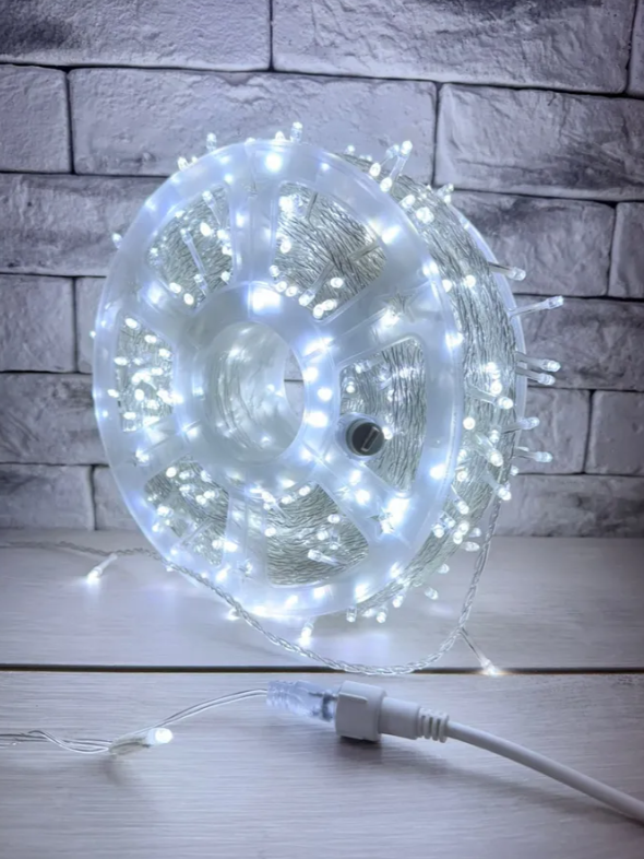 Гирлянда уличная светодиодная нить 100 метров 800 LED 220V с мерцанием (прозрачный провод каучук)
