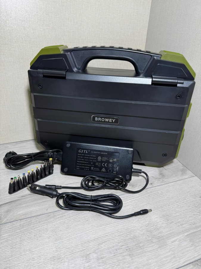 Портативный генератор Browey 1600W с солнечной панелью 40W акб 320000 mAh 220V