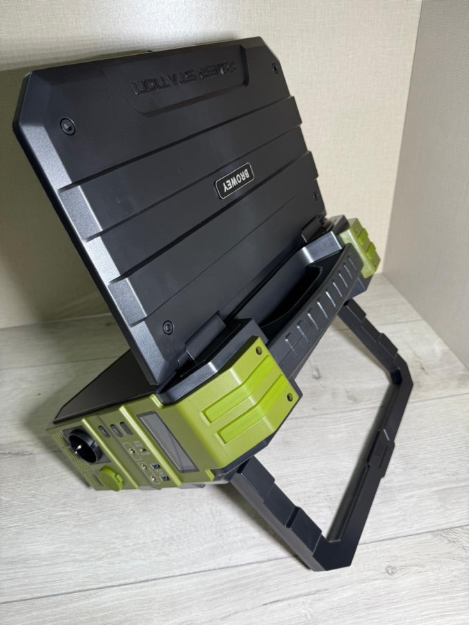 Портативный генератор Browey 1600W с солнечной панелью 40W акб 320000 mAh 220V
